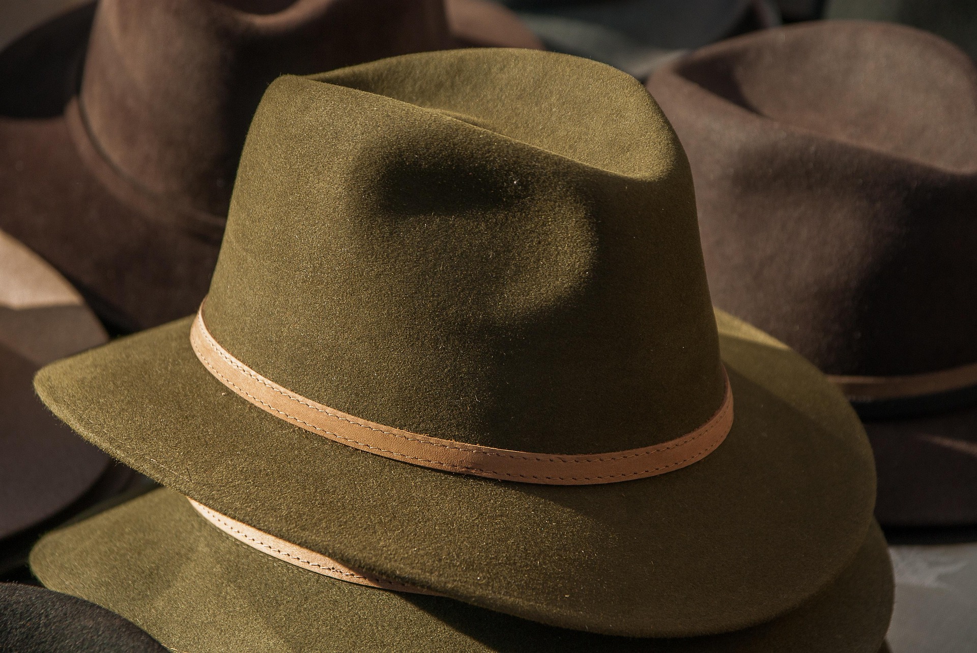 Men's ware